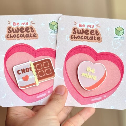 Cute Valentine Pin Badge 3D Printed PLA | Life Cube